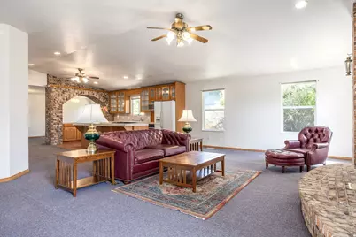 8745 S 1595 E, Sandy, UT 84093 - Photo 5