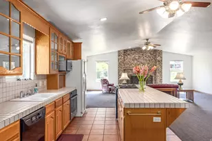 8745 S 1595 E, Sandy, UT 84093 - Photo 3