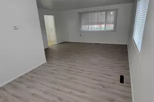 1862 E 3990 S, Holladay, UT 84124 - Photo 3