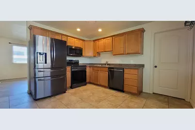 891 E Bristle Pl, Millcreek, UT 84106 - Photo 1
