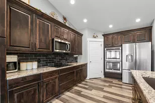 2056 Ridgeline Rd, Stockton, UT 84071 - Photo 11