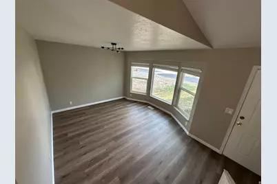 6092 S Longmore Dr W, Salt Lake City, UT 84118 - Photo 7