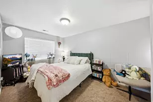 8534 S Maul Oak Dr, West Jordan, UT 84081 - Photo 25