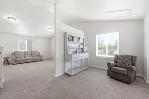 8534 S Maul Oak Dr, West Jordan, UT 84081 - Photo 3
