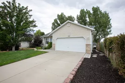 151 E 2600 S, Clearfield, UT 84015 - Photo 3