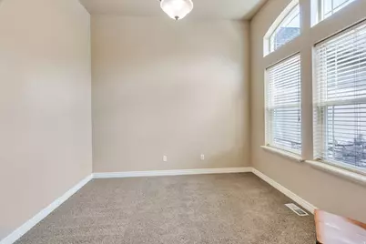 373 E Alexander Dr, Elk Ridge, UT 84651 - Photo 13