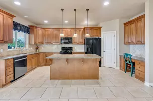 373 E Alexander Dr, Elk Ridge, UT 84651 - Photo 29