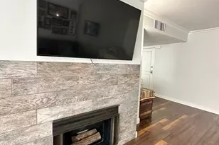 241 N Vine St E, Salt Lake City, UT 84103 - Photo 3