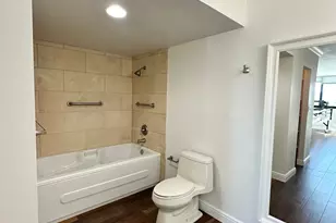 241 N Vine St E, Salt Lake City, UT 84103 - Photo 19