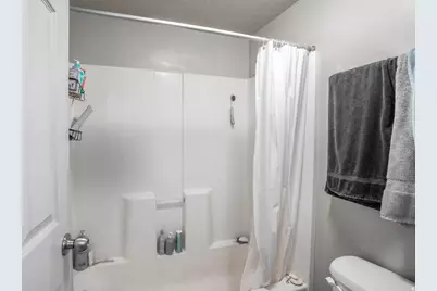859 E 620 N #H4, Provo, UT 84606 - Photo 7