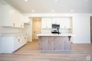 571 W 1775 N, Harrisville, UT 84404 - Photo 3