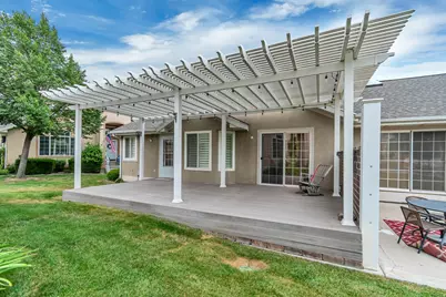 316 E Pavilion Cir, Saratoga Springs, UT 84045 - Photo 9