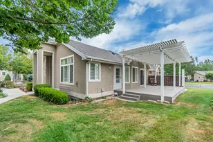 316 E Pavilion Circle, Saratoga Springs, UT 84045 - Photo 11