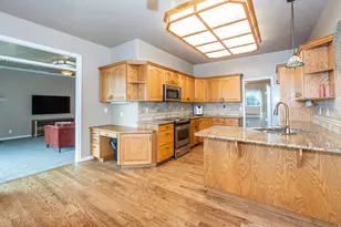 869 E 3350 N, North Ogden, UT 84414 - Photo 13
