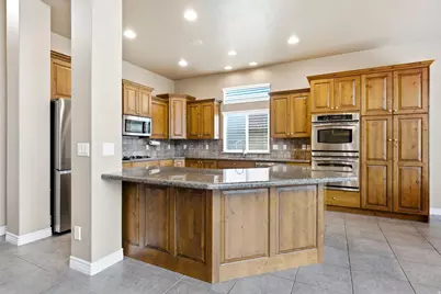 552 W Miller Way, Farmington, UT 84025 - Photo 11