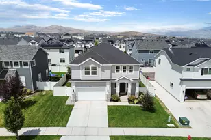 4579 E Golden Autumn Vw, Eagle Mountain, UT 84005 - Photo 35