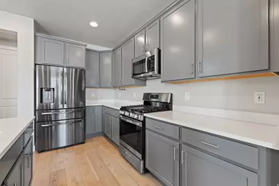 3233 W 2500 N, Clinton, UT 84015 - Photo 15