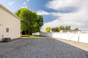 202 W 225 N, Providence, UT 84332 - Photo 5