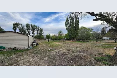 85 E 300 N, Ferron, UT 84523 - Photo 35