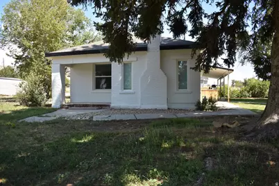 85 E 300 N, Ferron, UT 84523 - Photo 3