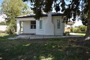 85 E 300 N, Ferron, UT 84523 - Photo 3