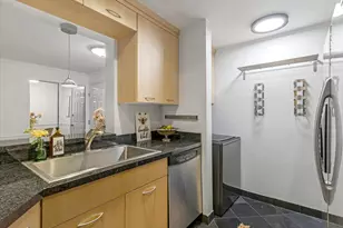 530 S 400 E, Salt Lake City, UT 84111 - Photo 7