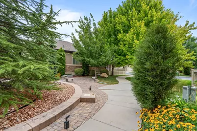 11173 S Village Grove Ln, South Jordan, UT 84095 - Photo 33