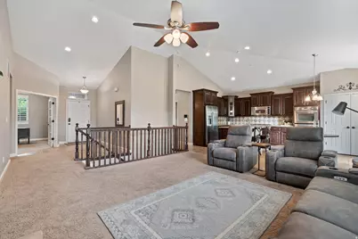 11173 S Village Grove Ln, South Jordan, UT 84095 - Photo 9