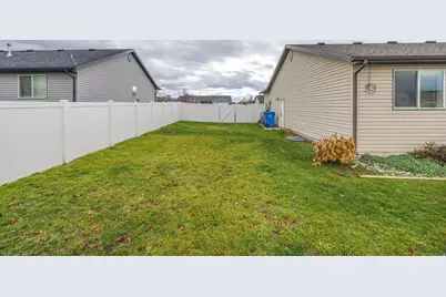 517 W 260 N, Smithfield, UT 84335 - Photo 33