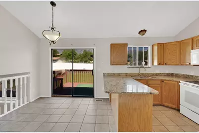 1126 N 1000 E, Layton, UT 84040 - Photo 5