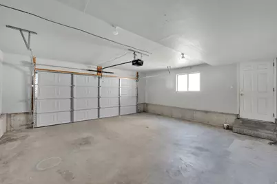 1126 N 1000 E, Layton, UT 84040 - Photo 23