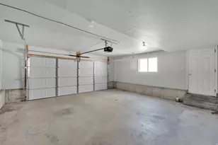 1126 N 1000 E, Layton, UT 84040 - Photo 23