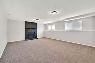 1126 N 1000 E, Layton, UT 84040 - Photo 9