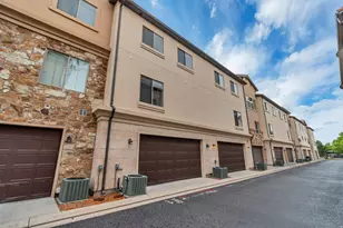 10917 N Town Center Blvd, Highland, UT 84003 - Photo 23