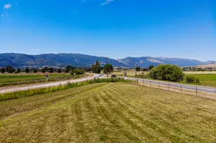 7091 E 1900 N, Eden, UT 84310 - Photo 43
