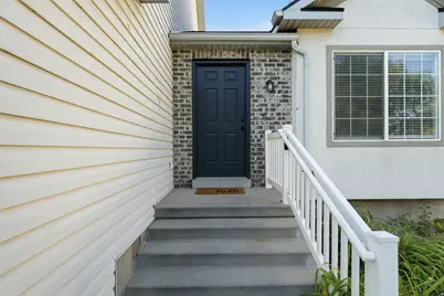 261 W Beverlee Ann Dr, Draper, UT 84020 - Photo 5
