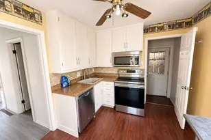 275 N Lakeview Dr, Clearfield, UT 84015 - Photo 3