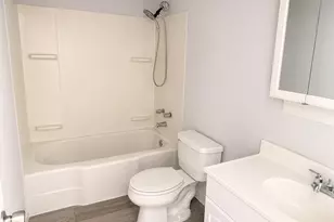 275 N Lakeview Dr, Clearfield, UT 84015 - Photo 7