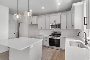 2284 W 1600 N, Farr West, UT 84404 - Photo 3