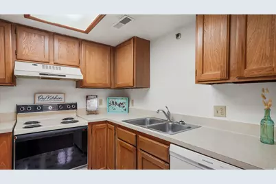 636 S 500 W #2, Provo, UT 84601 - Photo 15