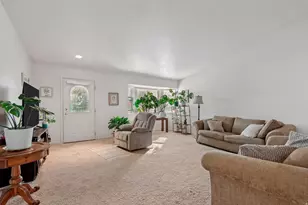 33 Clubhouse Dr, Stansbury Park, UT 84074 - Photo 11