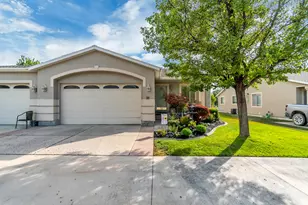 33 Clubhouse Dr, Stansbury Park, UT 84074 - Photo 3