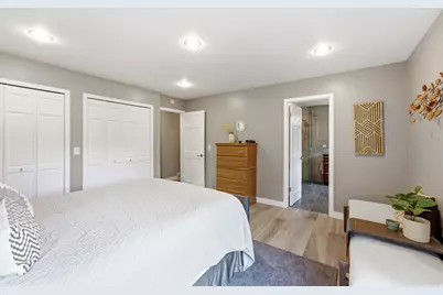 2073 E Village Point Way, Sandy, UT 84093 - Photo 21