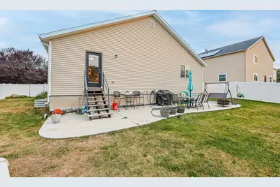 6748 W Shumard Oak Dr S, West Jordan, UT 84088 - Photo 21