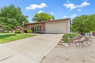 988 E 200 N, Springville, UT 84663 - Photo 3