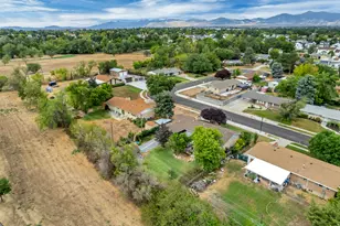 4883 S 3040 St W, Taylorsville, UT 84129 - Photo 25