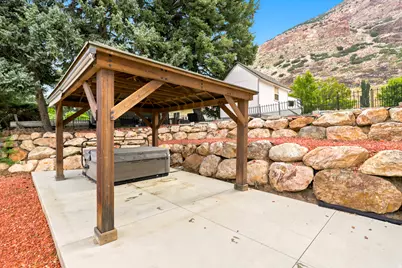 1126 E Benchview Dr, Ogden, UT 84404 - Photo 21