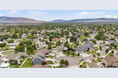 10509 S Brooklyn View Ln W, South Jordan, UT 84095 - Photo 49