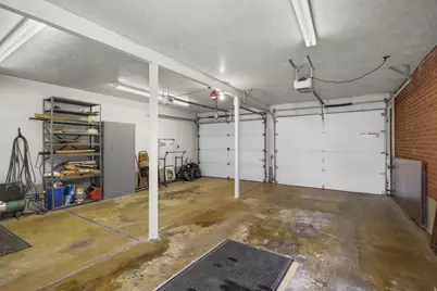 5030 S 300 W, Washington Terrace, UT 84405 - Photo 25