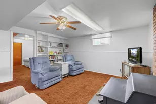 5030 S 300 W, Washington Terrace, UT 84405 - Photo 17